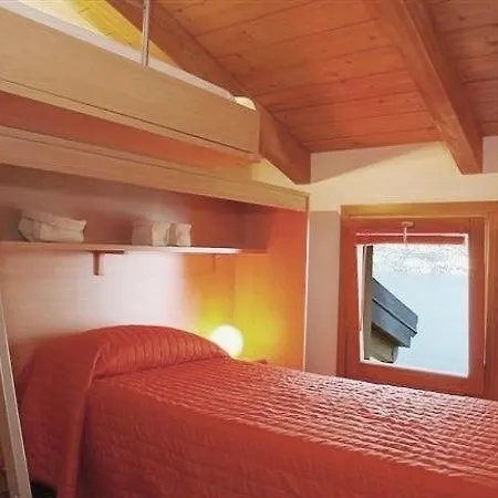 Appartement Sleeps 6 Pool