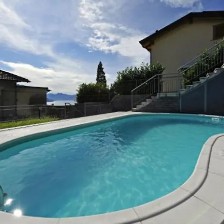 Apartment Sleeps 6 Pool Rezzonico