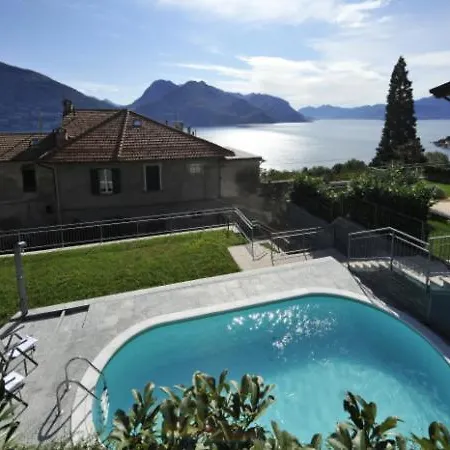 Sleeps 6 Pool Apartment